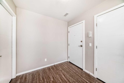 203-225 Redstone Walk Ne, Calgary, AB - Indoor Photo Showing Other Room