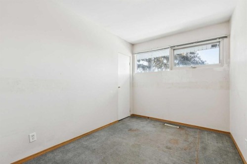 619 Merrill Drive Ne, Calgary, AB - Indoor Photo Showing Other Room