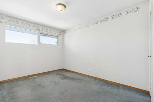 619 Merrill Drive Ne, Calgary, AB - Indoor Photo Showing Other Room
