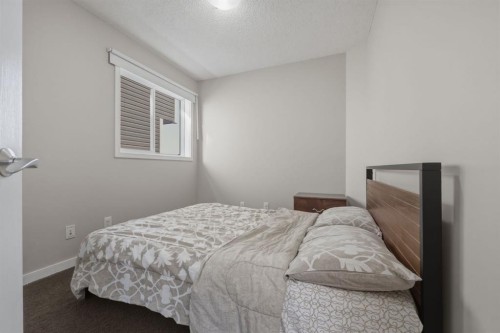68 Auburn Bay Crescent Se, Calgary, AB - Indoor Photo Showing Bedroom
