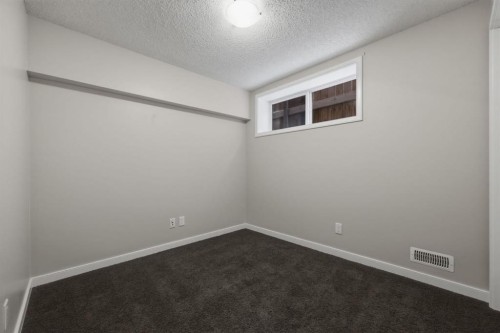 68 Auburn Bay Crescent Se, Calgary, AB - Indoor Photo Showing Other Room