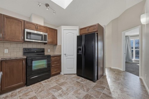68 Auburn Bay Crescent Se, Calgary, AB - Indoor Photo Showing Kitchen
