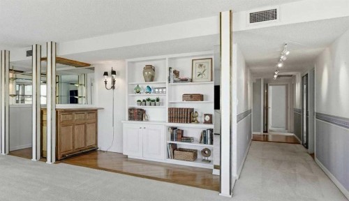 1001A-500 Eau Claire Avenue Sw, Calgary, AB - Indoor