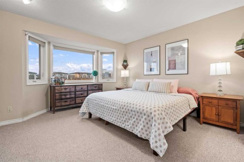 43 Sunset Crescent, Okotoks, AB 