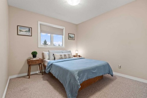 43 Sunset Crescent, Okotoks, AB 