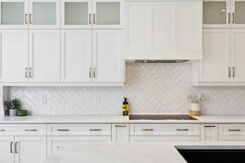 1035 73 Street Sw, Calgary, AB 