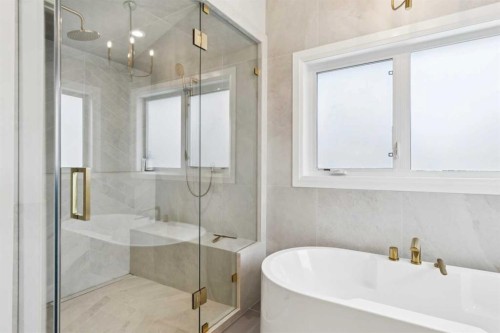 1035 73 Street Sw, Calgary, AB 