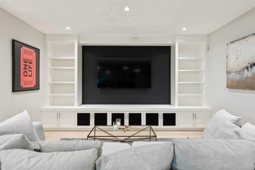 1035 73 Street Sw, Calgary, AB 