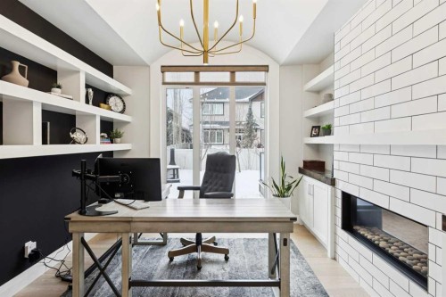 1035 73 Street Sw, Calgary, AB 