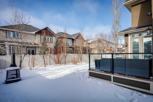 1035 73 Street Sw, Calgary, AB 