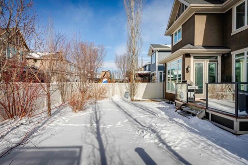 1035 73 Street Sw, Calgary, AB 