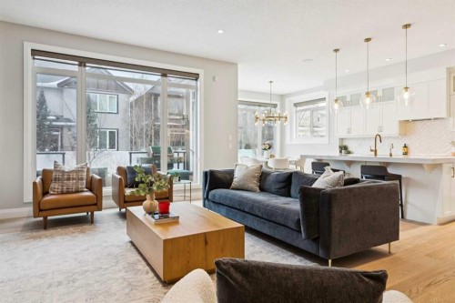 1035 73 Street Sw, Calgary, AB 