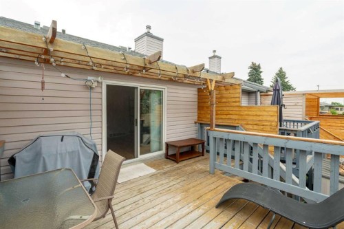 622 3 Street, Strathmore, AB - Outdoor With Deck Patio Veranda With Exterior