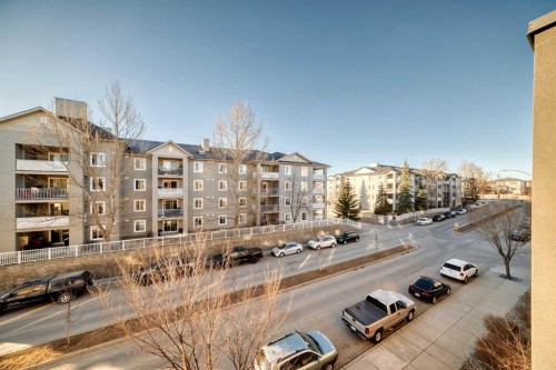 9309-403 Mackenzie Way SW Airdrie, AB T4B 3V7