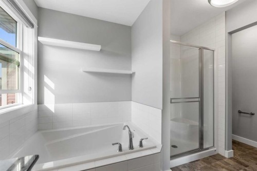 625 Midtown Place, Airdrie, AB - Indoor Photo Showing Bathroom