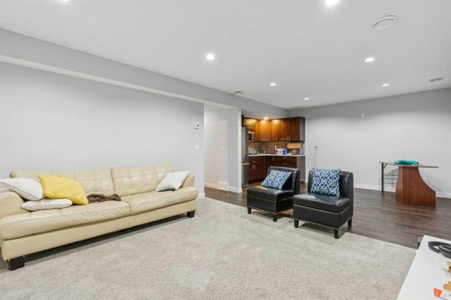 325 Evanspark Gardens Nw, Calgary, AB - Indoor