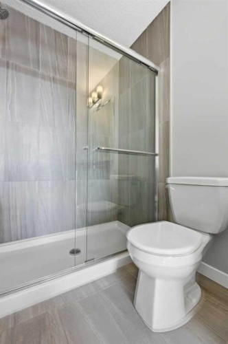 125-301 Redstone Boulevard Ne, Calgary, AB - Indoor Photo Showing Bathroom