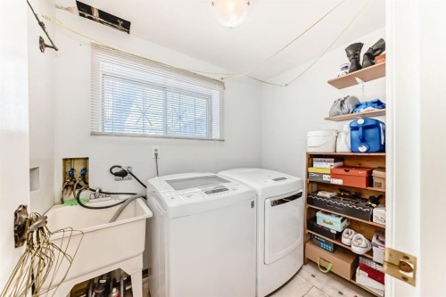 557 Rundleville Place Ne, Calgary, AB - Indoor Photo Showing Laundry Room