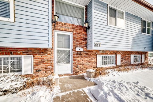 557 Rundleville Place Ne, Calgary, AB - Outdoor