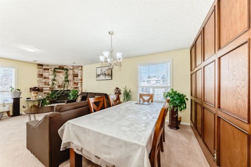 557 Rundleville Place Ne, Calgary, AB - Indoor Photo Showing Dining Room