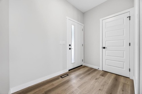 3426 Victory Way, Olds, AB - Indoor Photo Showing Other Room