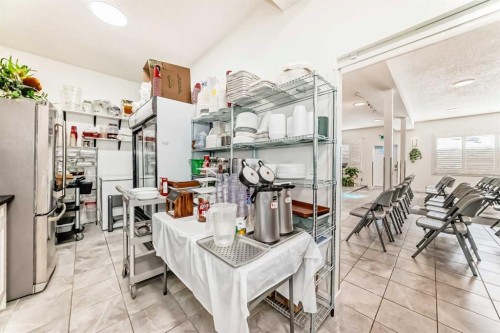 1810 10 Avenue Ne, Calgary, AB 