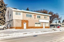 1810 10 Avenue NE Calgary, AB T2E 0Y2