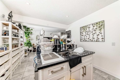 1810 10 Avenue Ne, Calgary, AB 