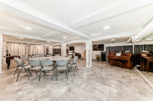 1810 10 Avenue Ne, Calgary, AB 