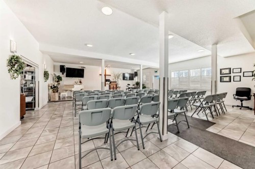 1810 10 Avenue Ne, Calgary, AB 