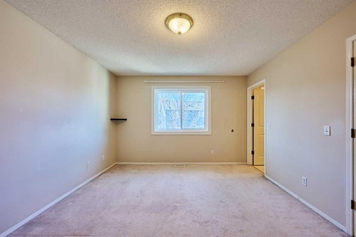 215 Coventry Green Ne, Calgary, AB - Indoor Photo Showing Other Room