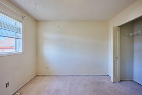 215 Coventry Green Ne, Calgary, AB - Indoor Photo Showing Other Room