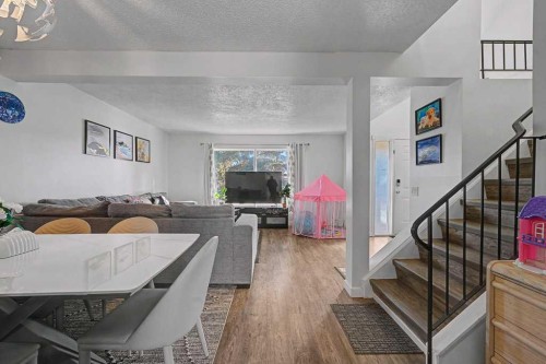 332 Abinger Crescent Ne, Calgary, AB - Indoor