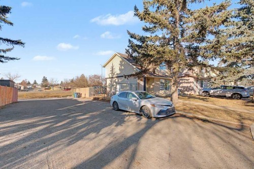 332 Abinger Crescent Ne, Calgary, AB - Outdoor