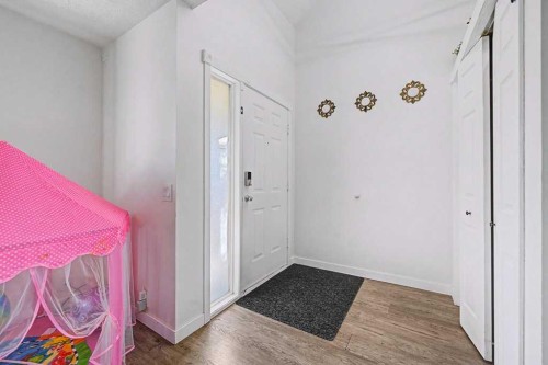 332 Abinger Crescent Ne, Calgary, AB - Indoor