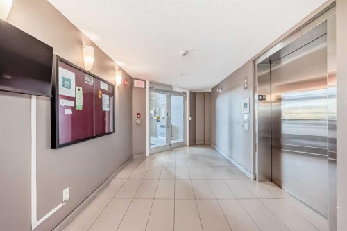 2103-11 Mahogany Row Se, Calgary, AB - Indoor Photo Showing Other Room