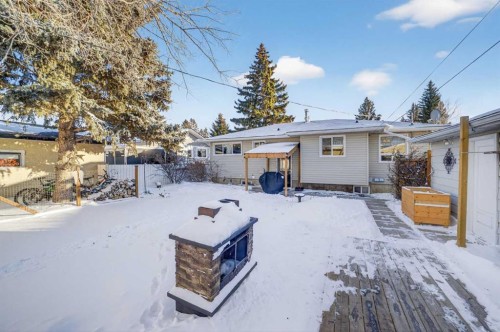 2110 16 Avenue, Didsbury, AB - Outdoor