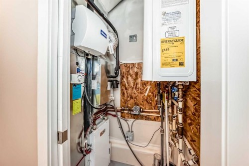 204-135 Redstone Walk Ne, Calgary, AB - Indoor Photo Showing Other Room