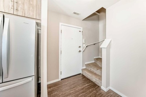 204-135 Redstone Walk Ne, Calgary, AB - Indoor