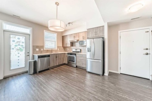 204-135 Redstone Walk Ne, Calgary, AB - Indoor Photo Showing Kitchen