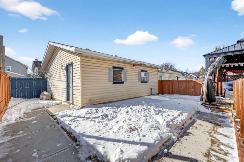 1153 Prestwick Circle Se, Calgary, AB - Outdoor