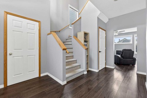 1153 Prestwick Circle Se, Calgary, AB - Indoor Photo Showing Other Room