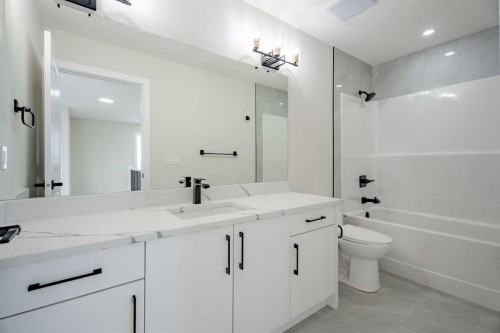 2045 Waterbury Road, Chestermere, AB - Indoor Photo Showing Bathroom