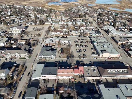 226 3 Avenue, Strathmore, AB 