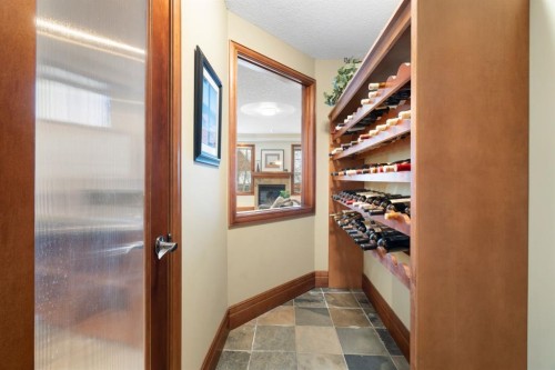 48 Coulee Park Sw, Calgary, AB - Indoor