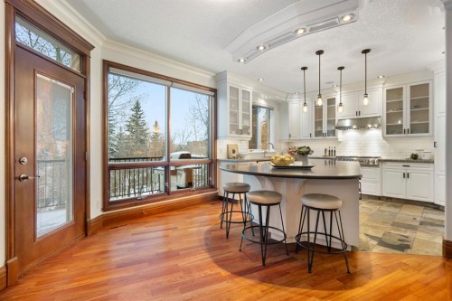 48 Coulee Park Sw, Calgary, AB - Indoor