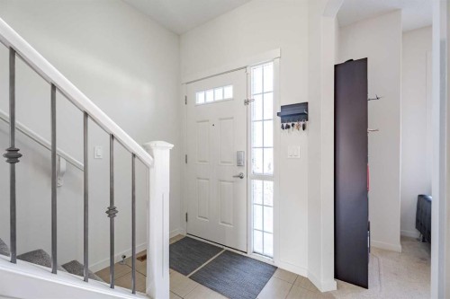 29 Evansridge Circle Nw, Calgary, AB - Indoor Photo Showing Other Room