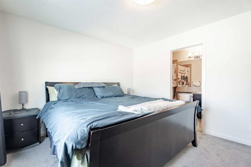 29 Evansridge Circle Nw, Calgary, AB - Indoor Photo Showing Bedroom