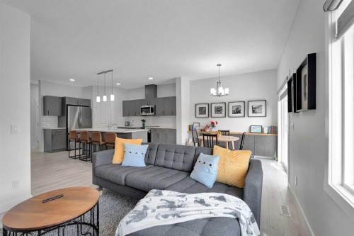 59 Belgian, Cochrane, AB - Indoor Photo Showing Living Room