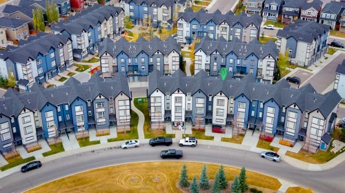 118 Evanscrest Manor Nw, Calgary, AB -  With Facade